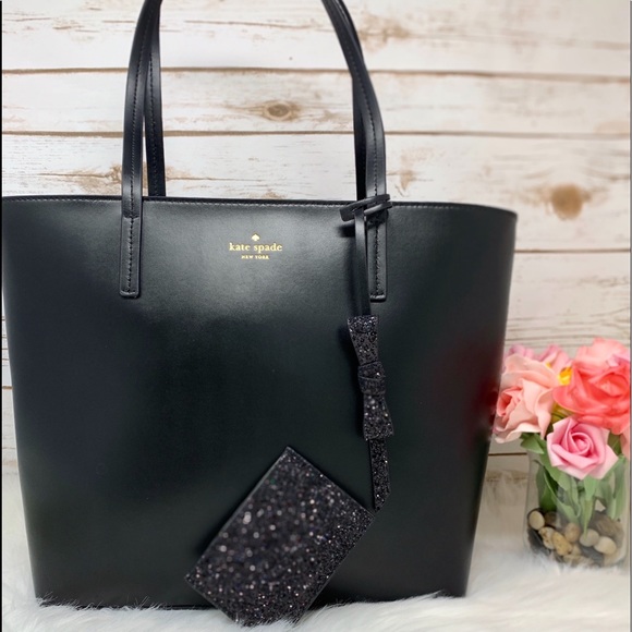 kate spade Handbags - Kate spade set Karla WKRU5670 seton drive graham